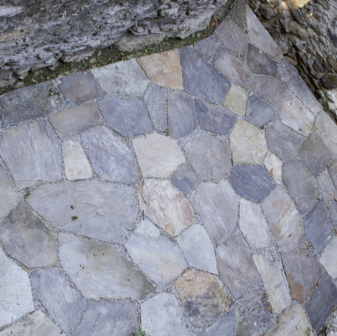 Natur-Steinplattenboden